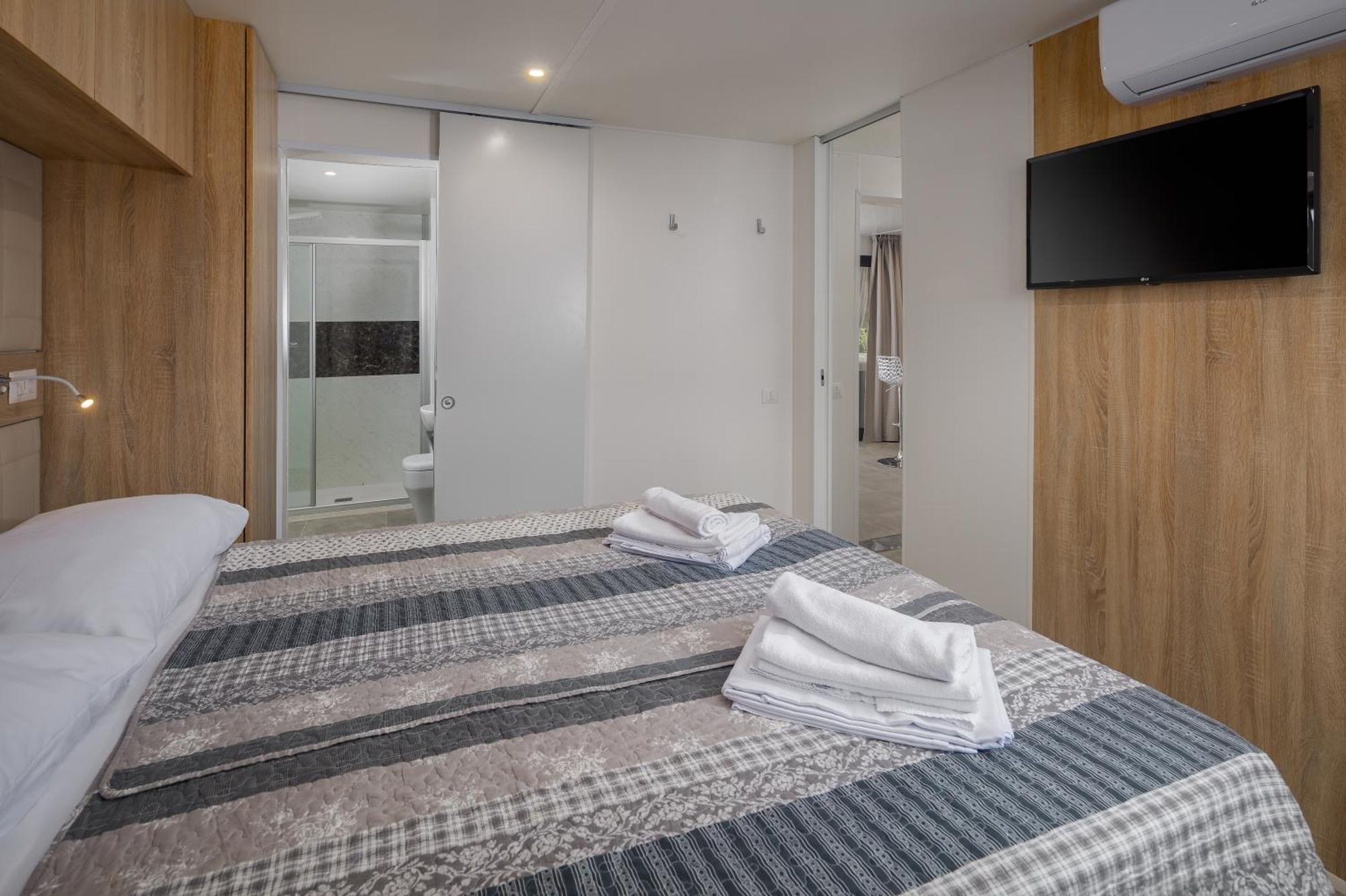 Premium Camping Homes Santa Marina, Lanterna Tar-Vabriga Exteriör bild