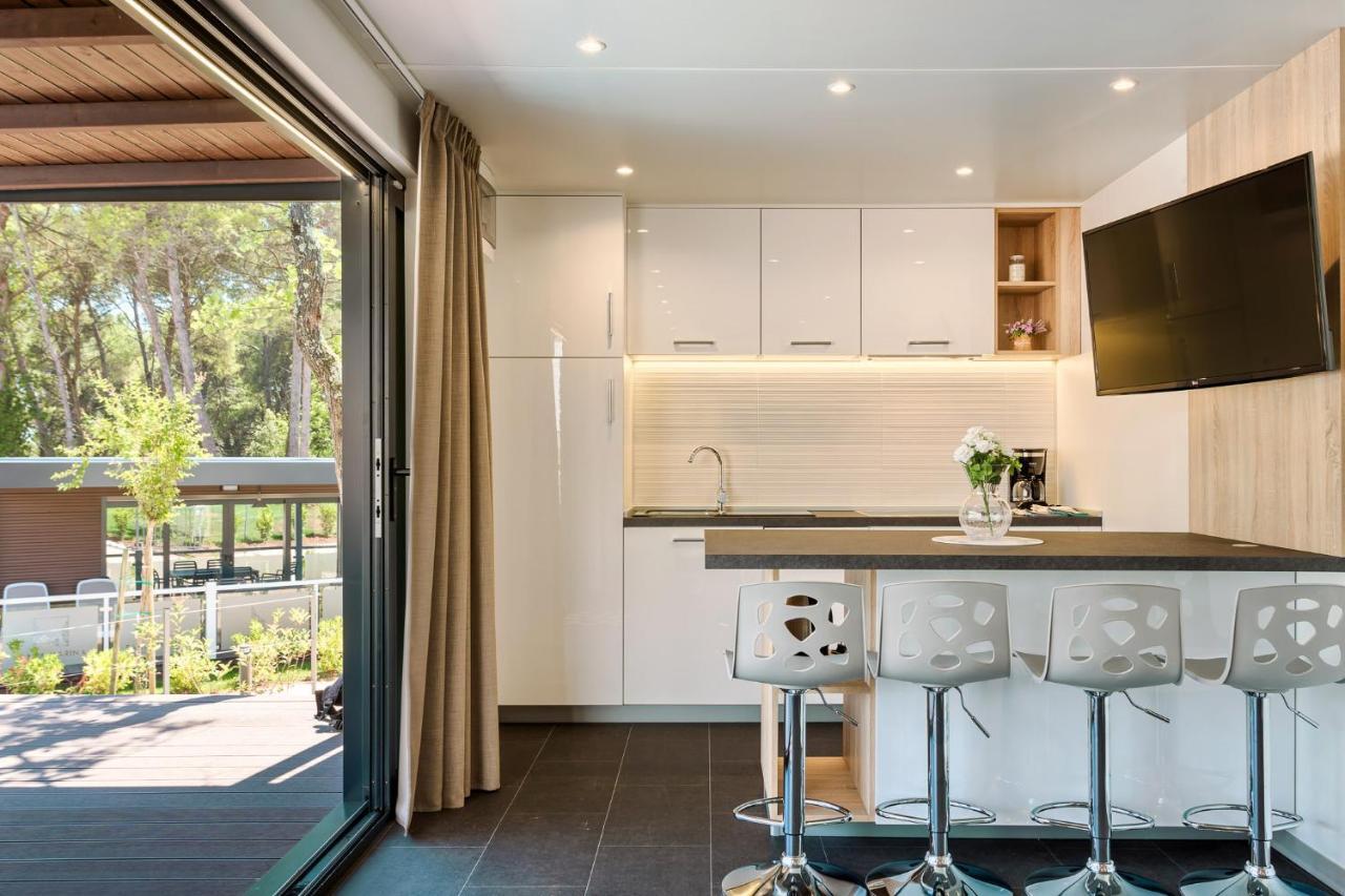 Premium Camping Homes Santa Marina, Lanterna Tar-Vabriga Exteriör bild
