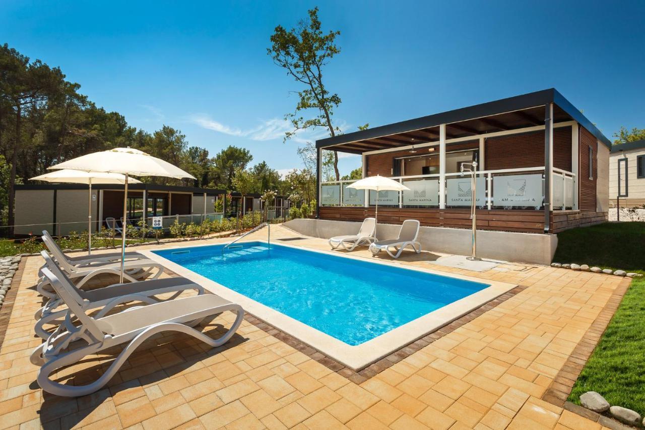 Premium Camping Homes Santa Marina, Lanterna Tar-Vabriga Exteriör bild