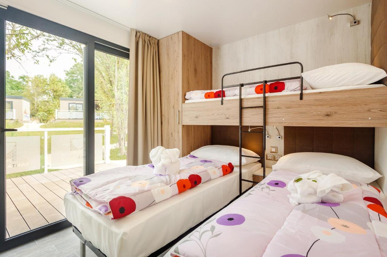 Premium Camping Homes Santa Marina, Lanterna Tar-Vabriga Exteriör bild